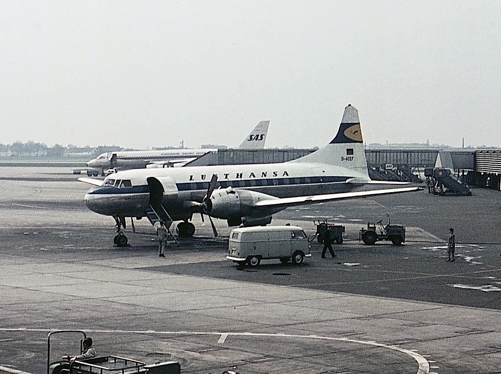convair-cv-340-lufthansa-jp6986485.jpg